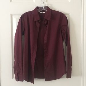 Burgundy Uniqlo shirt